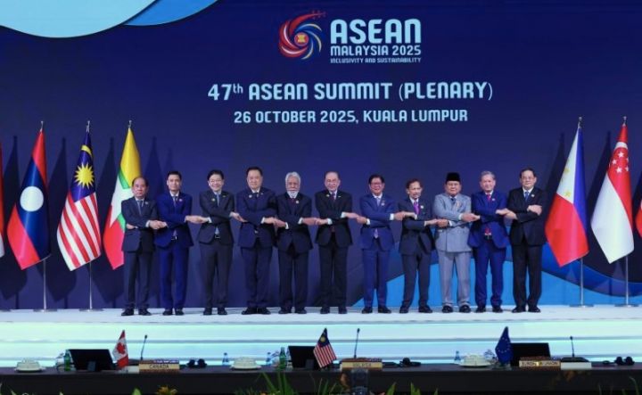 ASEAN: Kebijakan Luar Negeri Indonesia Oleh Kemenlu RI