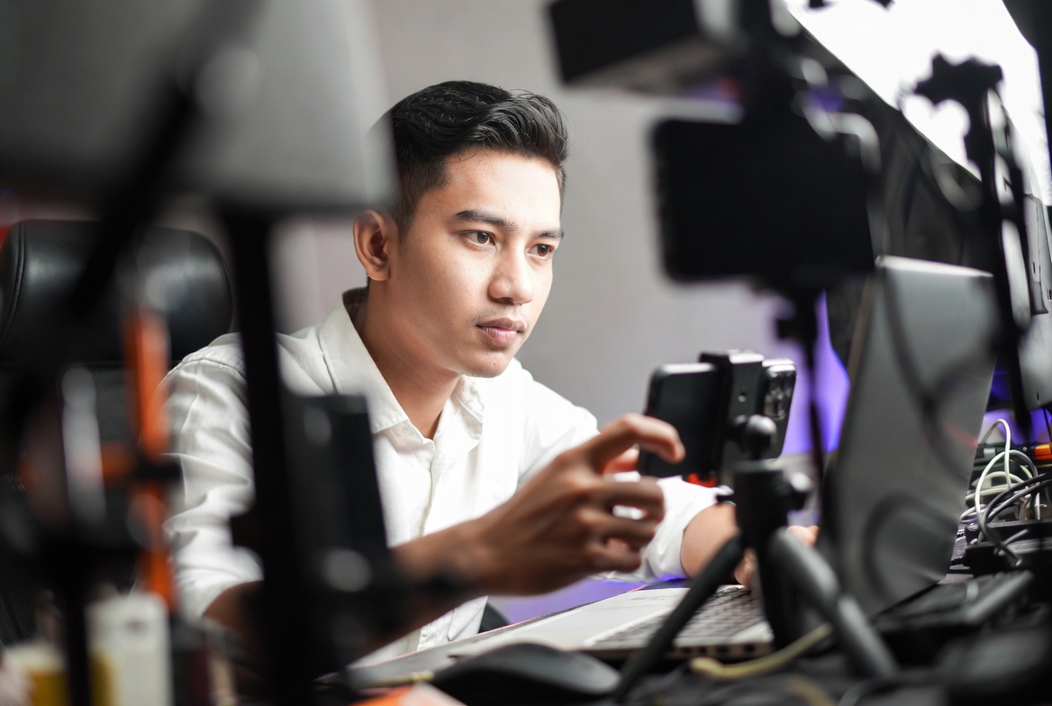 Ekonomi Kreator 2026: Dari Influencer Ke Entrepreneur Digital