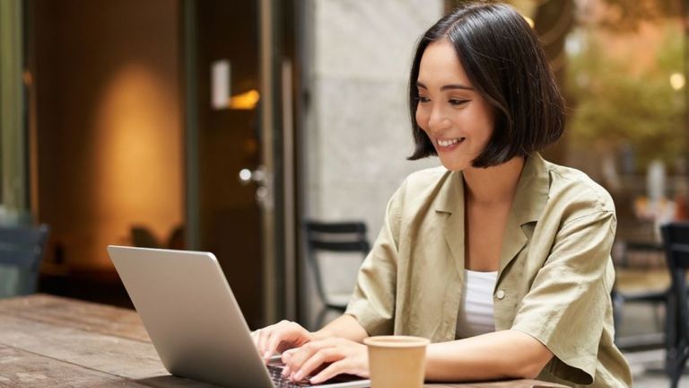 Cara Sederhana Mempraktikkan Mindfulness Disaat Rutinitas Kerja
