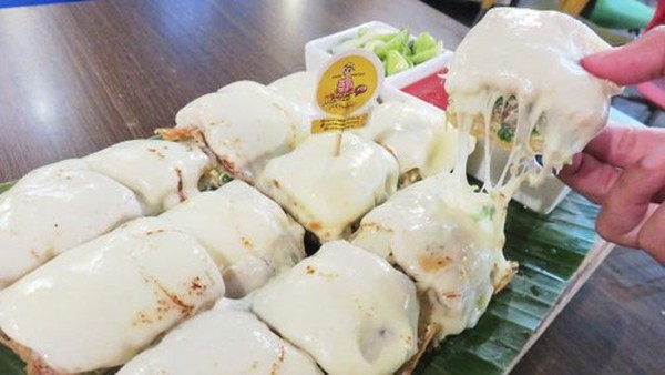 Martabak Kekinian Dengan Topping Unik Yang Viral