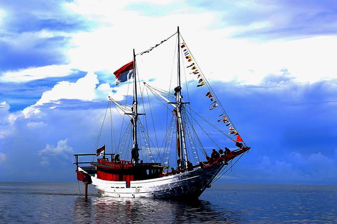 Kapal Tradisional Nusantara: Warisan Teknologi Maritim Indonesia