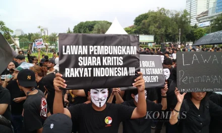 Demokrasi Dan Kebebasan Berpendapat: Hak Masyarakat Berkritik