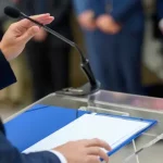 Politik Indonesia: Dinamika Kebijakan Dan Isu Perhatian Warga