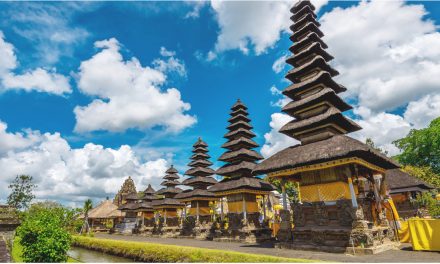 Wisata Desa: Mengembangkan Pengalaman Liburan Berkelanjutan